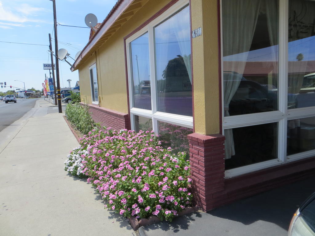 Travel Haven Motel Hanford Exterior photo