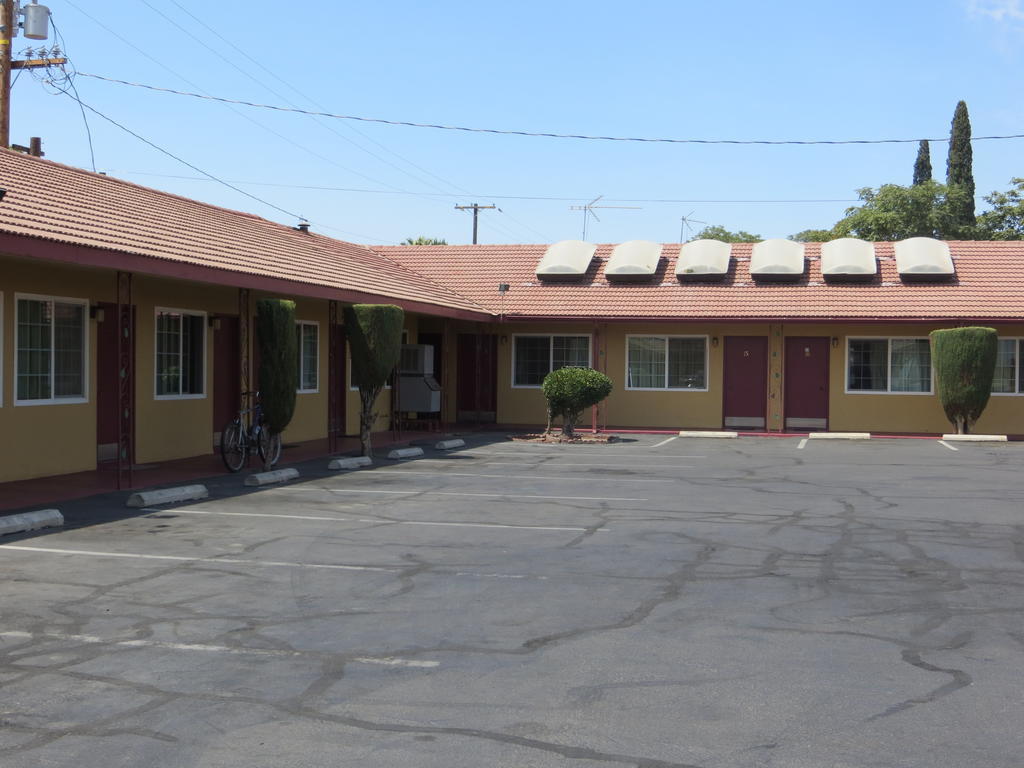 Travel Haven Motel Hanford Exterior photo